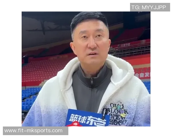 杜锋中场鼓励球员:你们尽管放开投输了算我的! 杜锋中场鼓励球员:你们尽管放开投输了算我的!