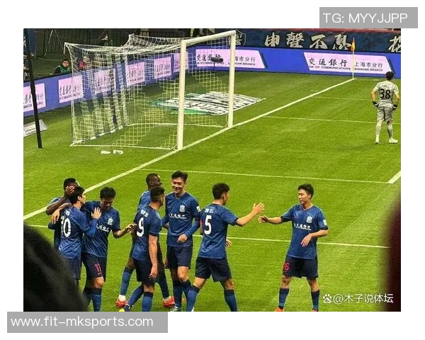 申花客场大胜仍获中超亚军,将士全力不负球迷——全力拼搏的背后,是坚韧与荣耀的交织 申花客场大胜仍获中超亚军,将士全力不负球迷——全力拼搏的背后,是坚韧与荣耀的交织