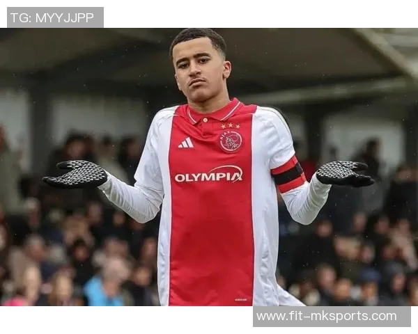 马卡：巴萨在转会窗关闭前将马克-贝尔纳尔注册为一线队球员